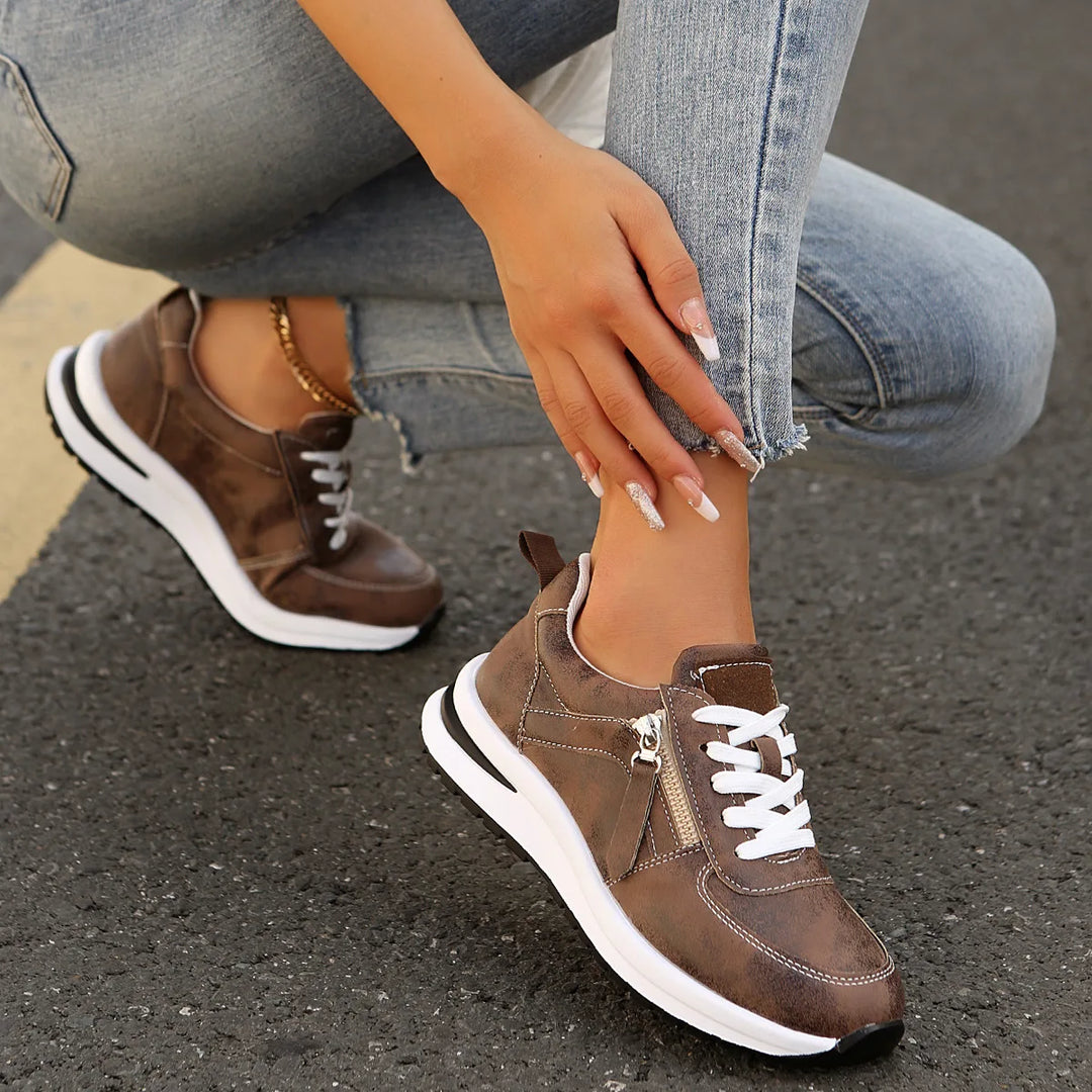 Lyna Comfort Sneakers