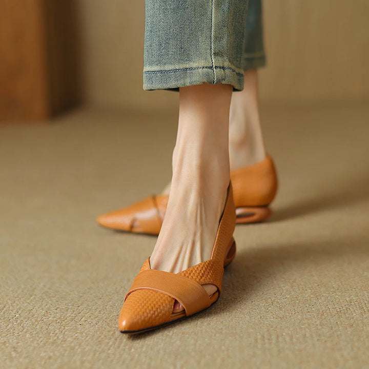 Avressa Bay Pumps