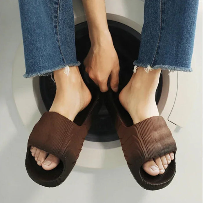 Drexar Lounge Slides