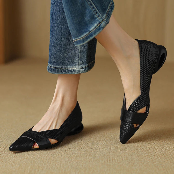 Avressa Bay Pumps