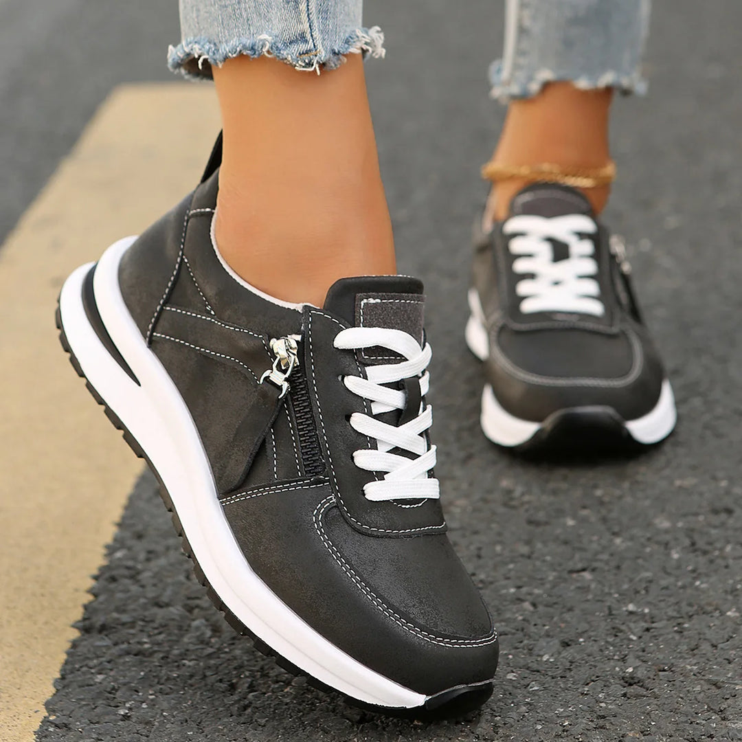 Lyna Comfort Sneakers