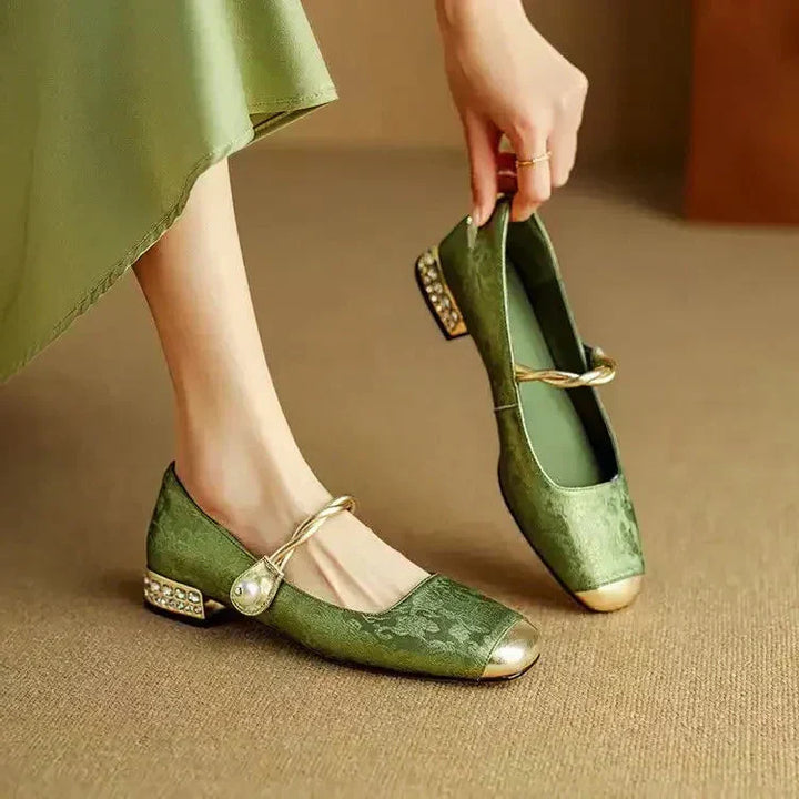 Cordelia Classic Shoes