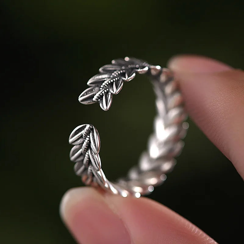 Aurelian Leaf Ring
