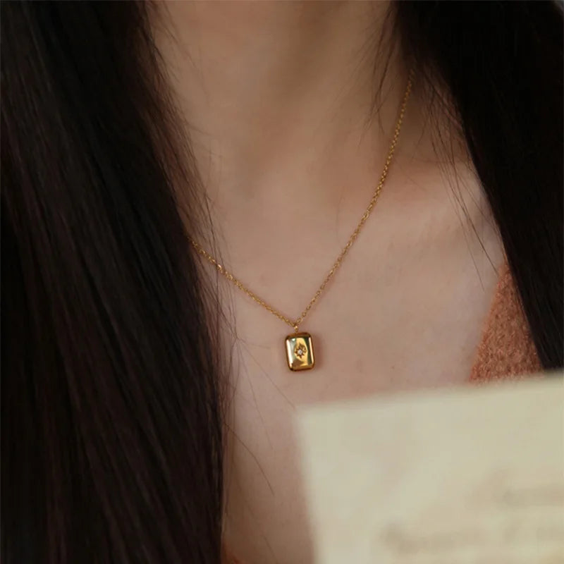 Opaline Vintage Necklace