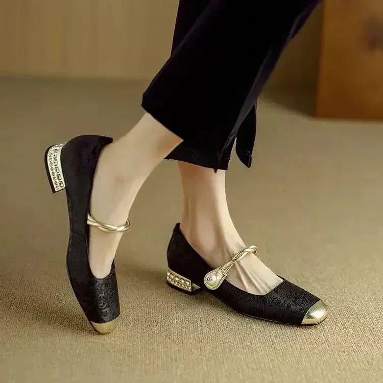 Cordelia Classic Shoes