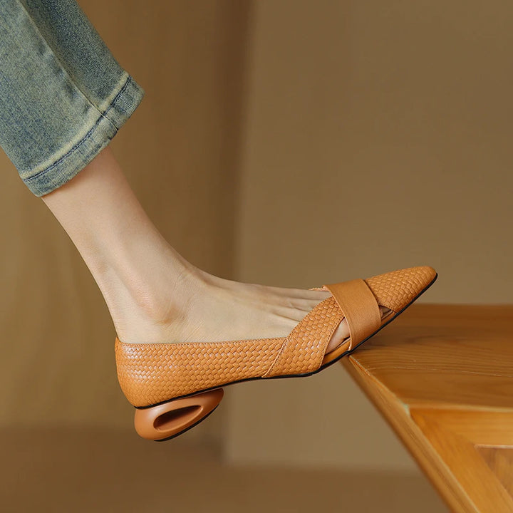 Avressa Bay Pumps