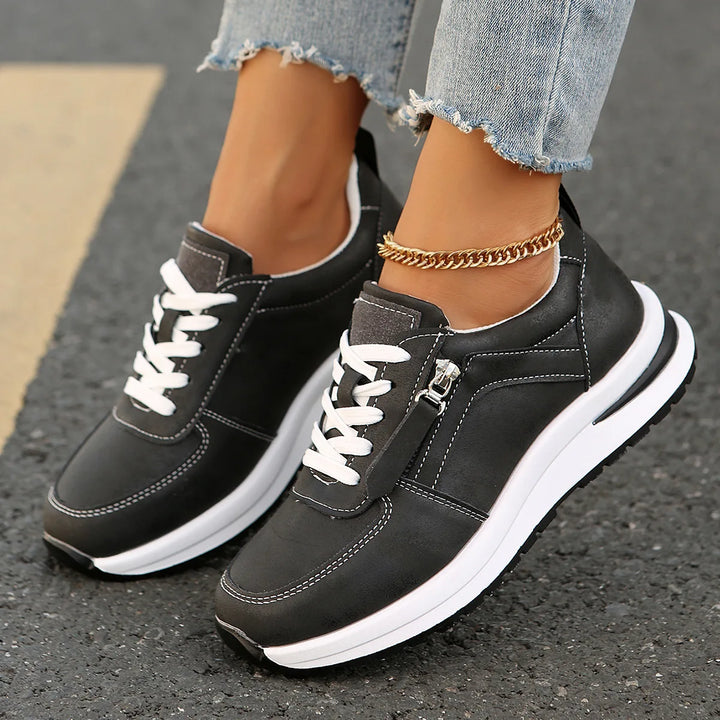 Lyna Comfort Sneakers