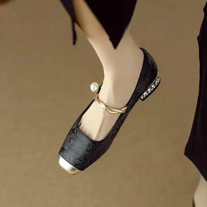 Cordelia Classic Shoes