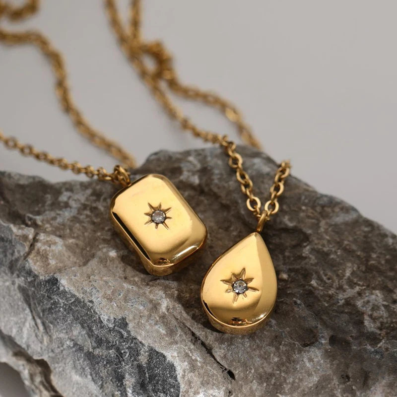 Opaline Vintage Necklace